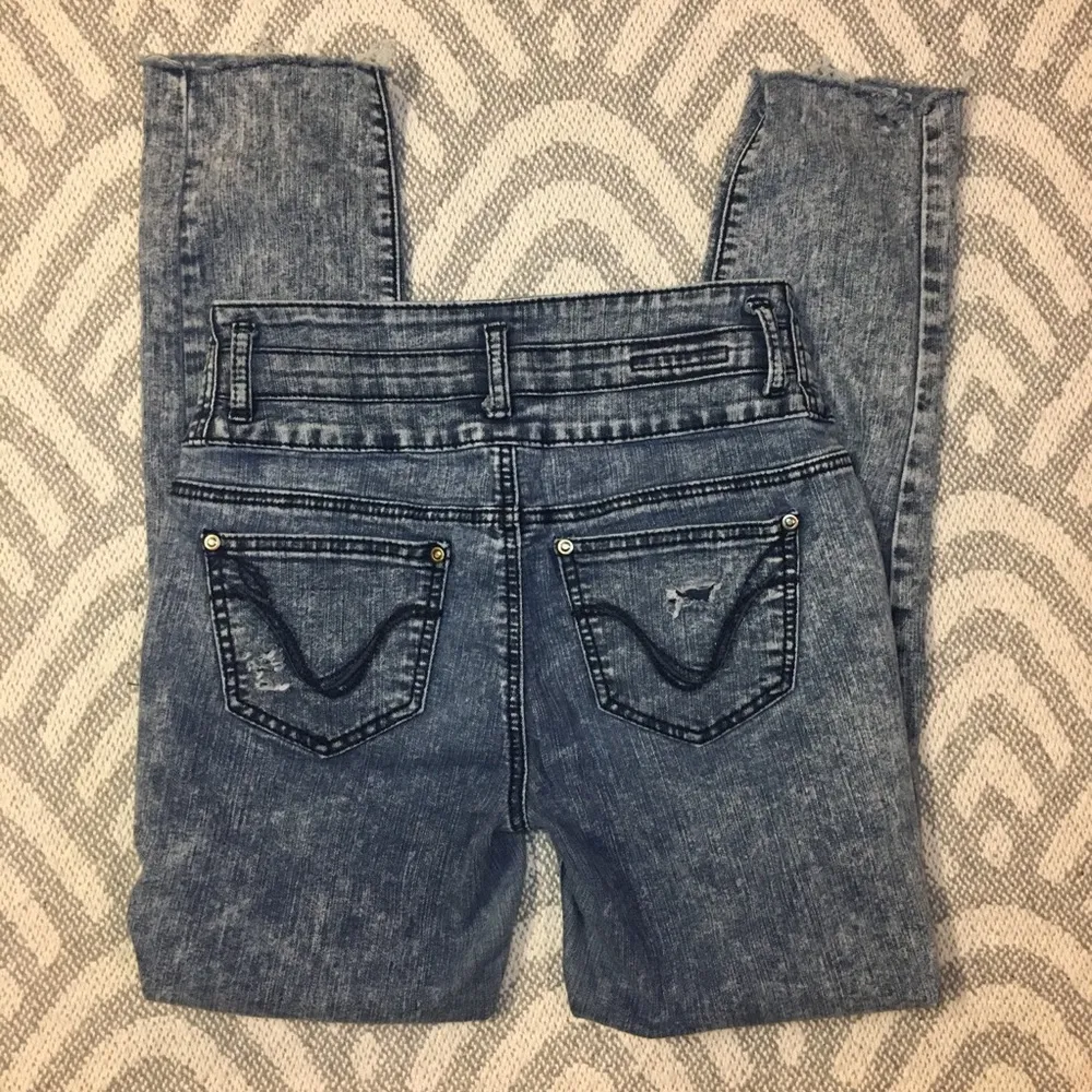 Skinny Lily Acid Wash Blue Denim Distressed Jeans, 5 Juniors - Image 5