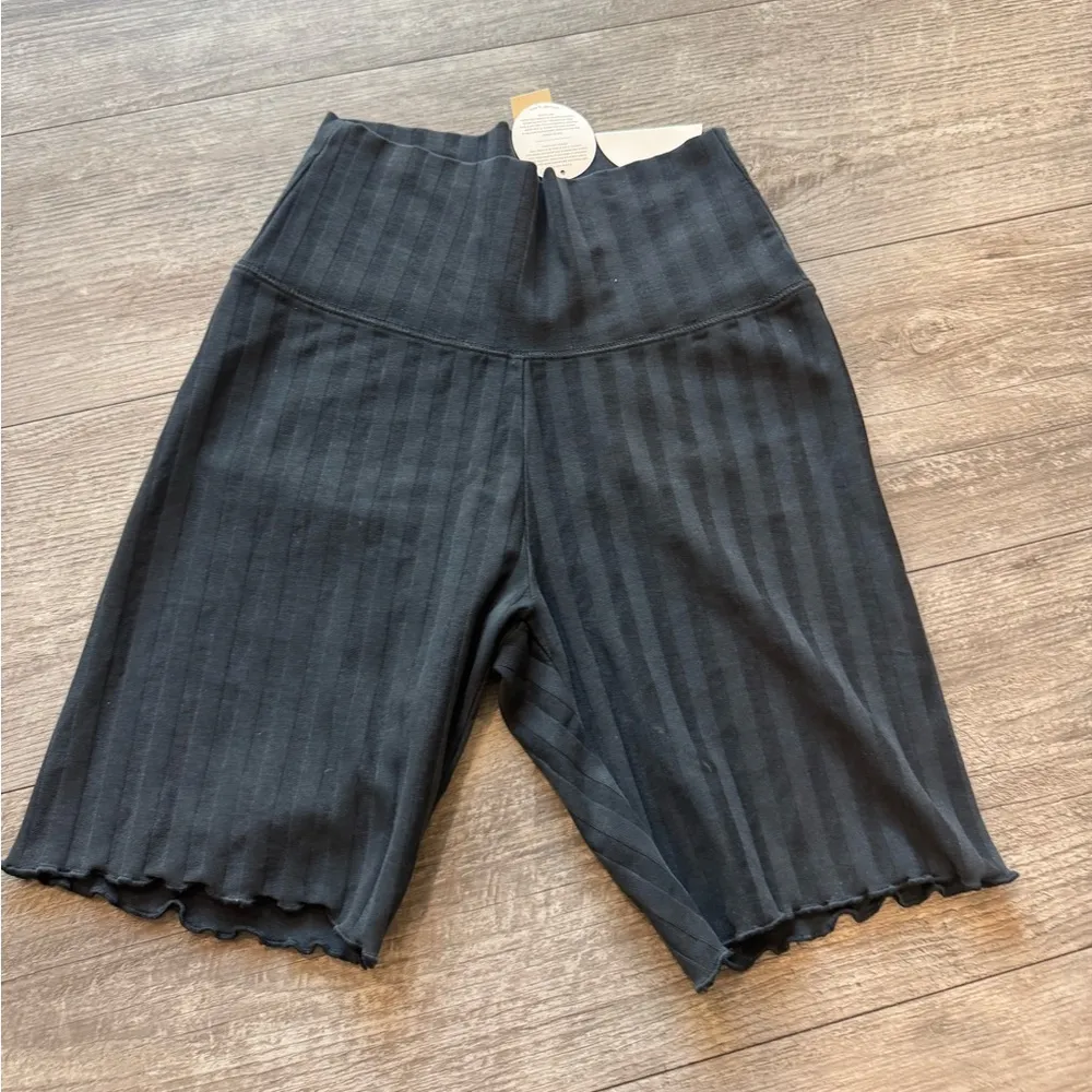 Aerie Black Ribbed Shorts - Image 3