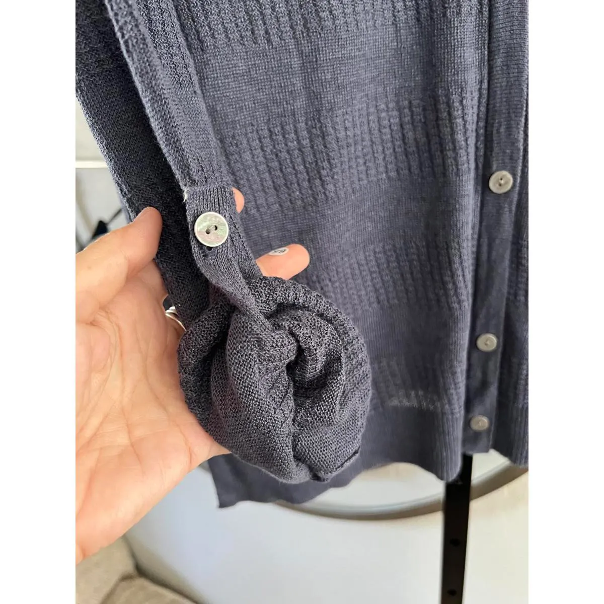 EUC Max Studio Women's Linen Long Sleeve Top - 100% Linen - Image 5