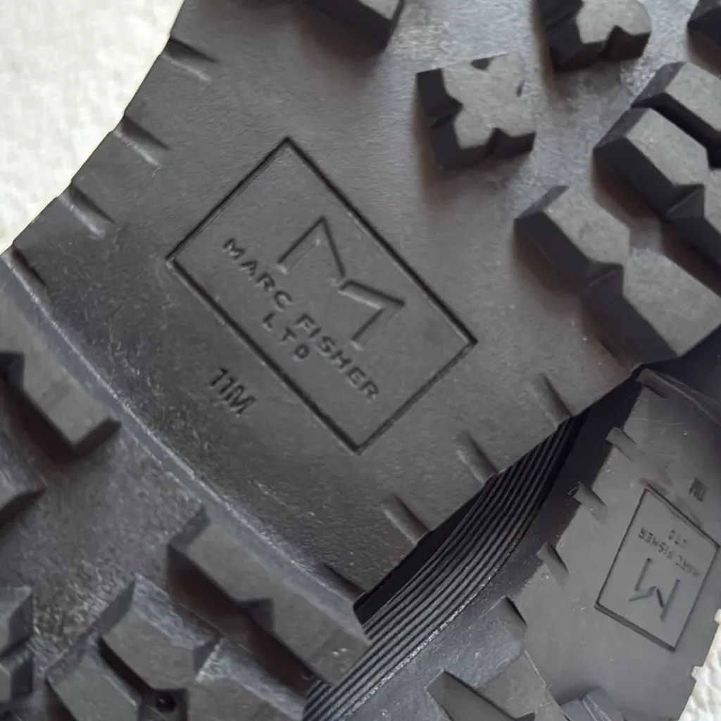 Never worn MARC FISHER LTD Pirro Leather Chelsea Boots - Image 5