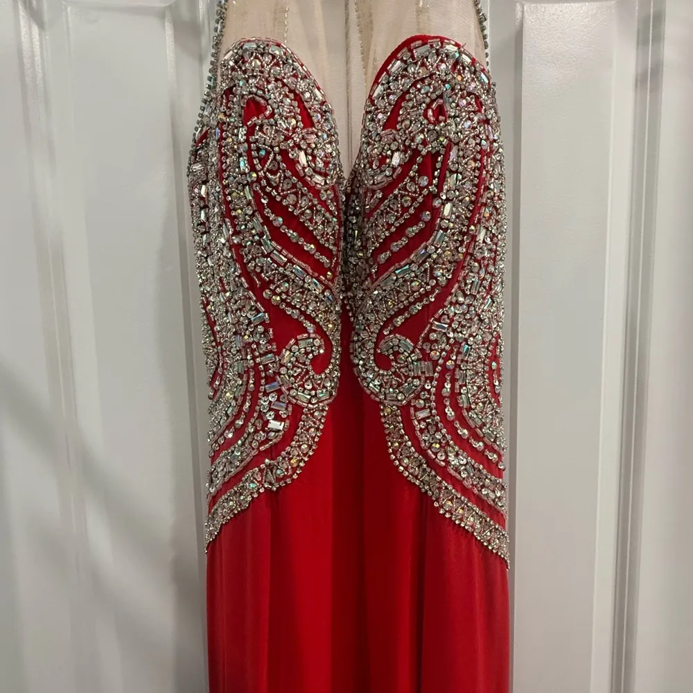 Elegant Red Evening Gown! - Image 3