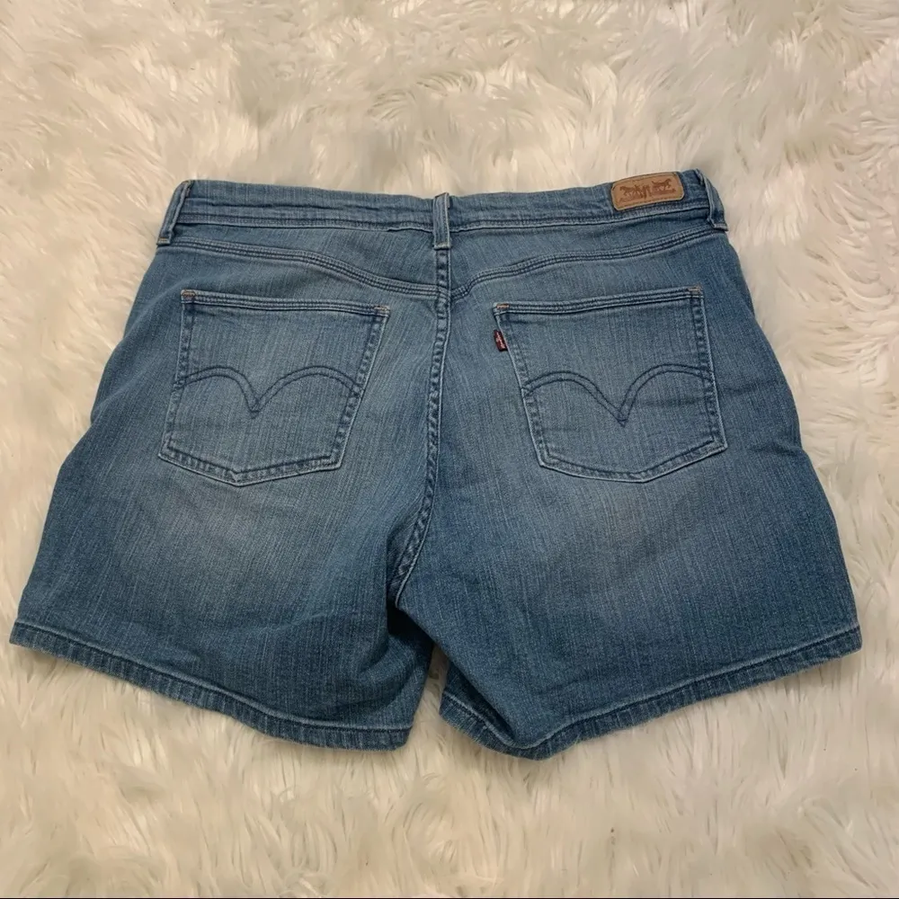 Levi’s Medium Length Oahu Cloud Shorts - Image 7