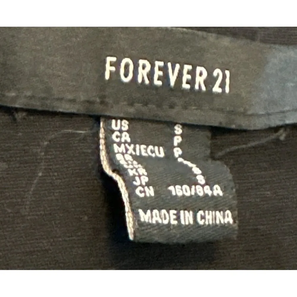 Forever 21 Women's Black Cotton Denim LOng Sleeves Jacket in Size Small Sku 2670 - Image 11