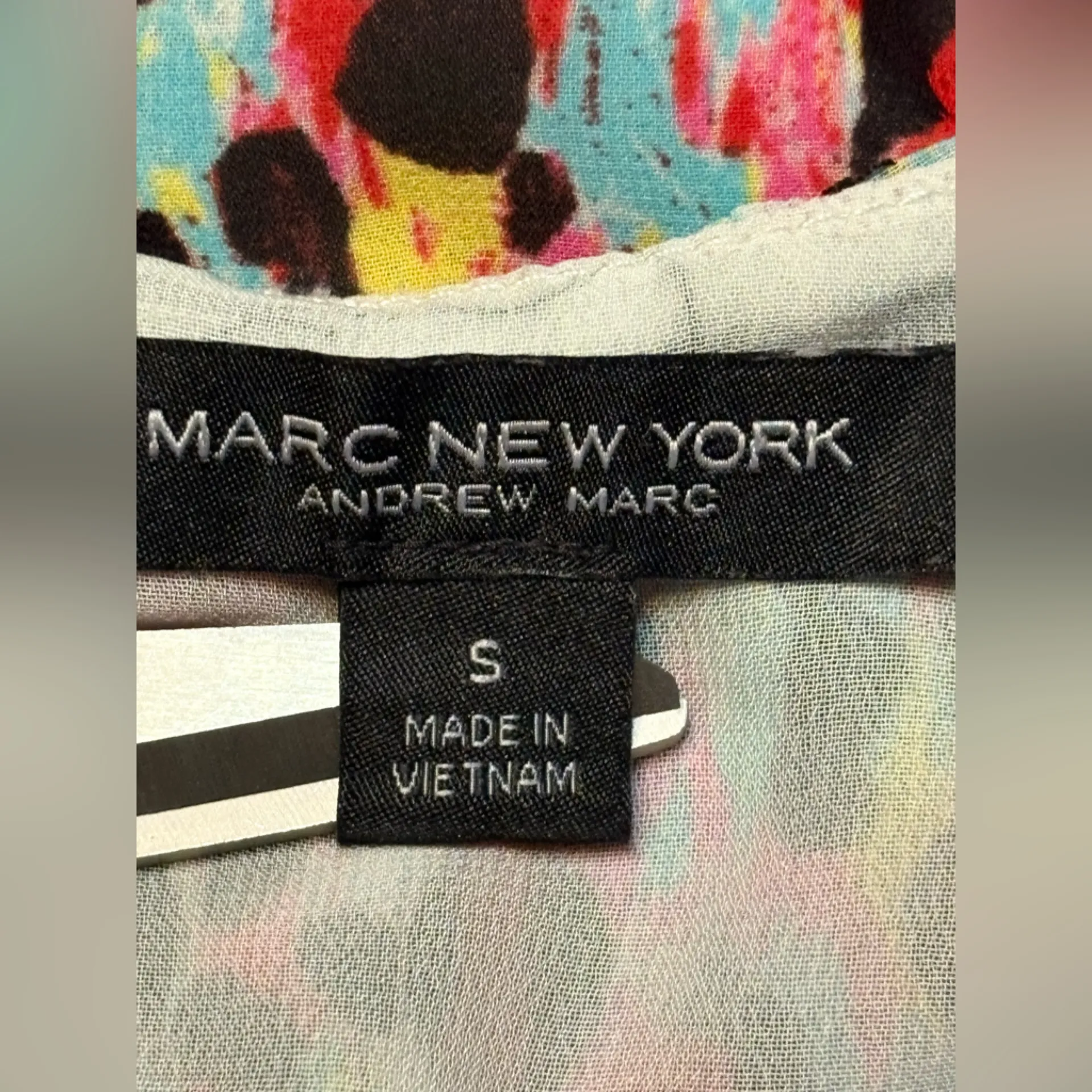 Marc New York Long Sleeve Smocked Blouse size Small - Image 6