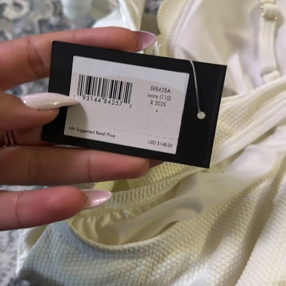 NWT Kate Spade Plunge One Piece Swimsuit - Pique Scallops in White- Size Small - Image 9