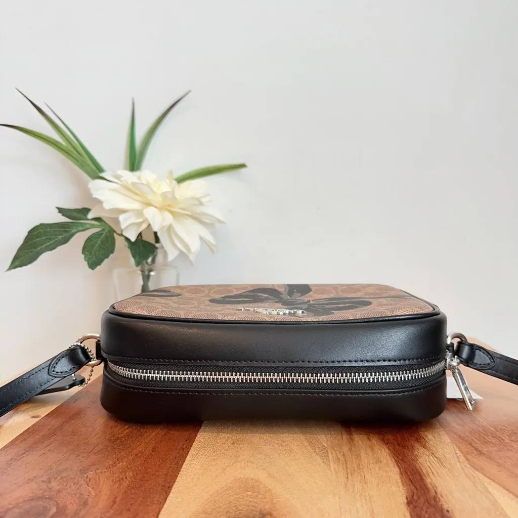NWT Coach Jamie Camera Bag In‎ Signature Canvas With Bow Print - Image 4
