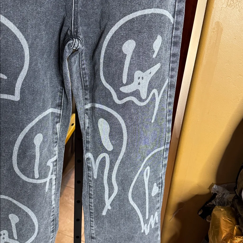 SHEIN EZwear High Waist Cartoon Graphic Wide Leg Jean Gray Size 6 - Image 8