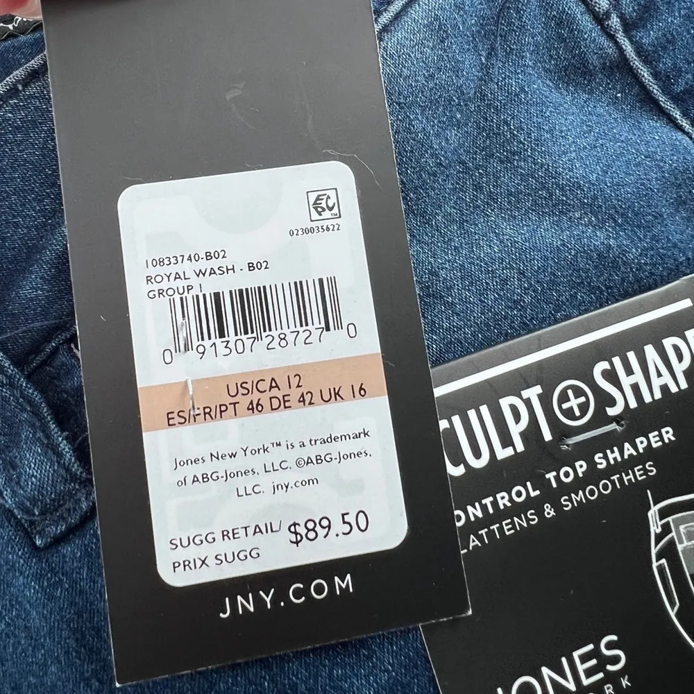 Jones New York Sculpt & Shape Jeans in Royal Wash Size 12 NWT - Image 9