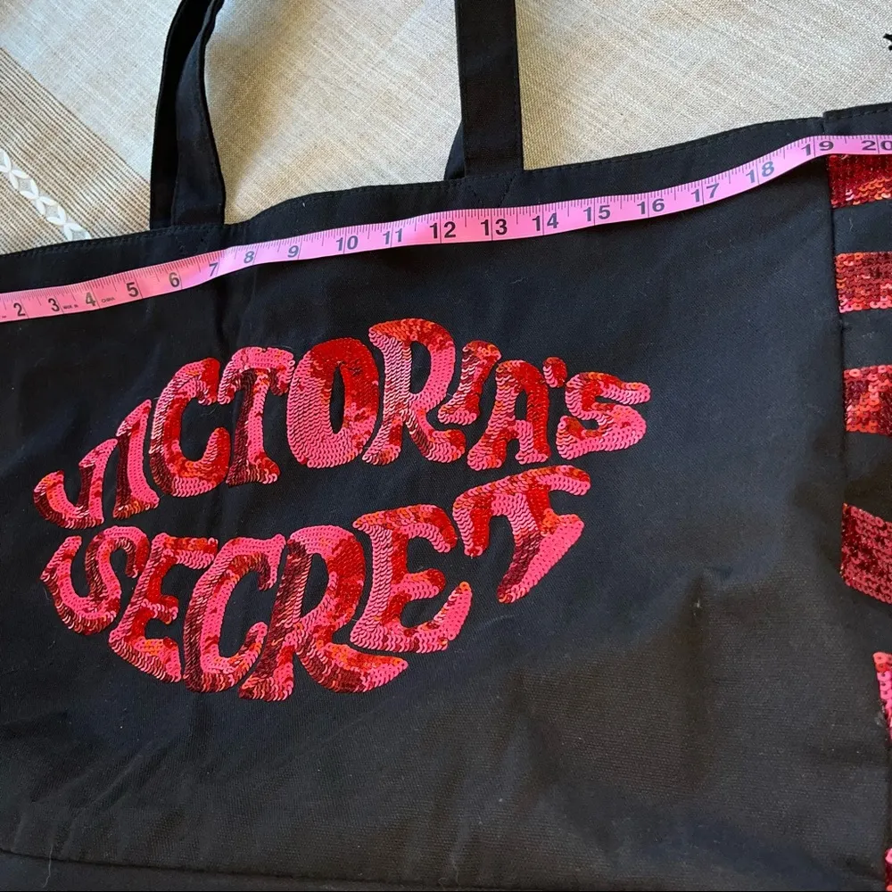 Victoria’s Secret Sequin Lips Zip top tote bag - Image 7
