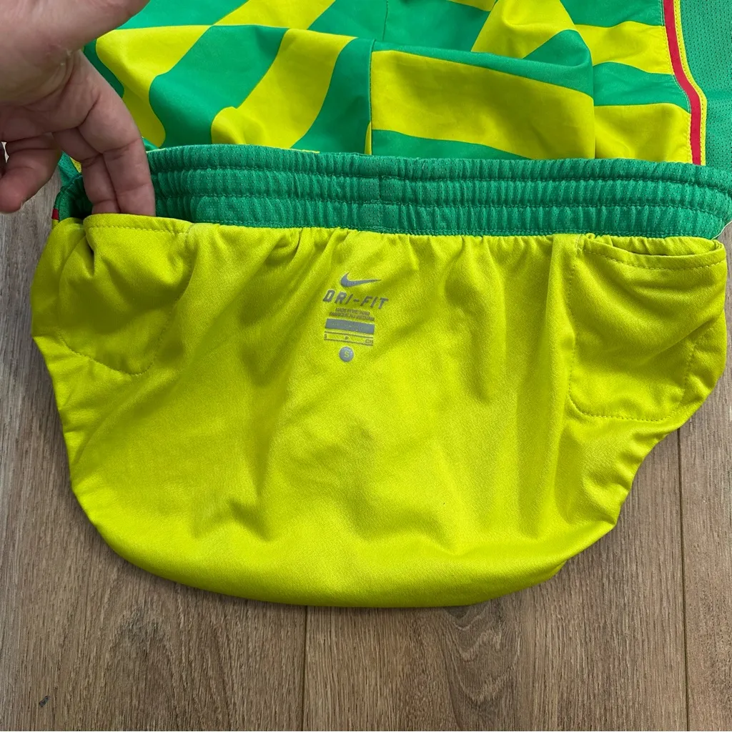 Nike Dri-Fit Athletic Shorts Women's size Small in Green Yellow stripes running - Image 8