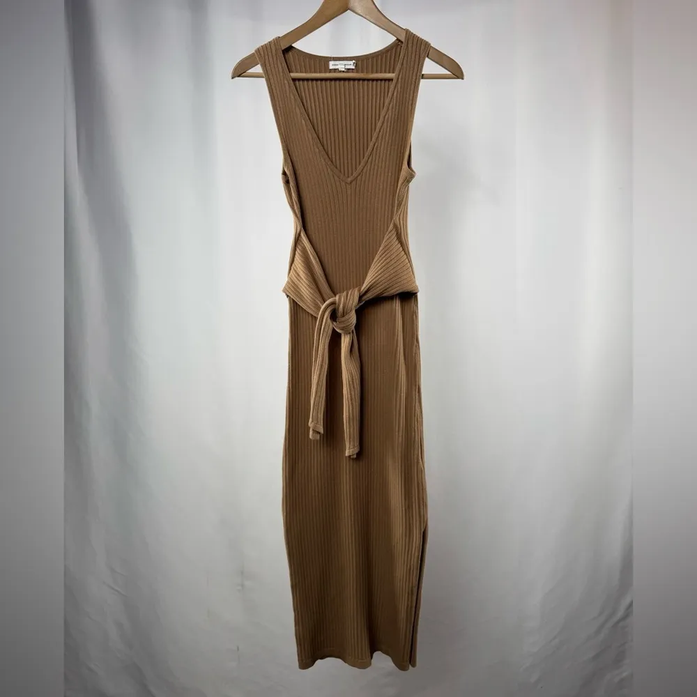 Good American Belted Ribbed Body‎ Dress in Taupe Size 2 - Image 4