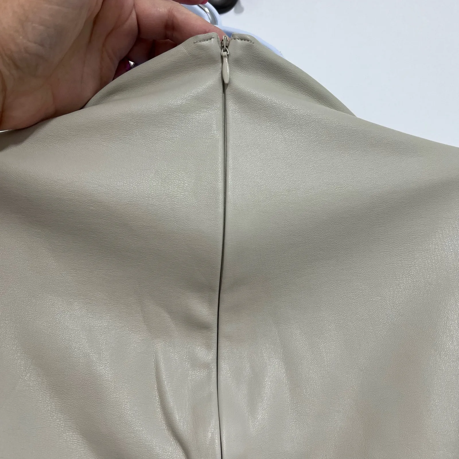 Skims Faux Leather Bodysuit Tan Snap Closure Long Sleeve Plus 2X Stretch NWT - Image 6