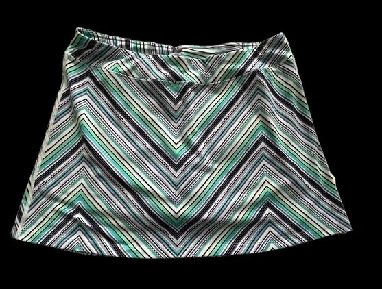 Bass Pro Shops Multicolor Green Chevron Striped Skort *See Description* - Image 1