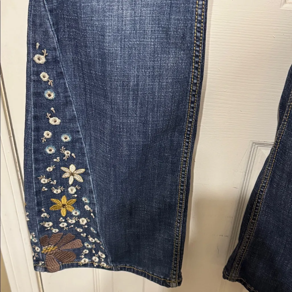 Wrangler Dark Blue Flare Jeans with Floral Embroidery  Size 13 34” L - Image 3