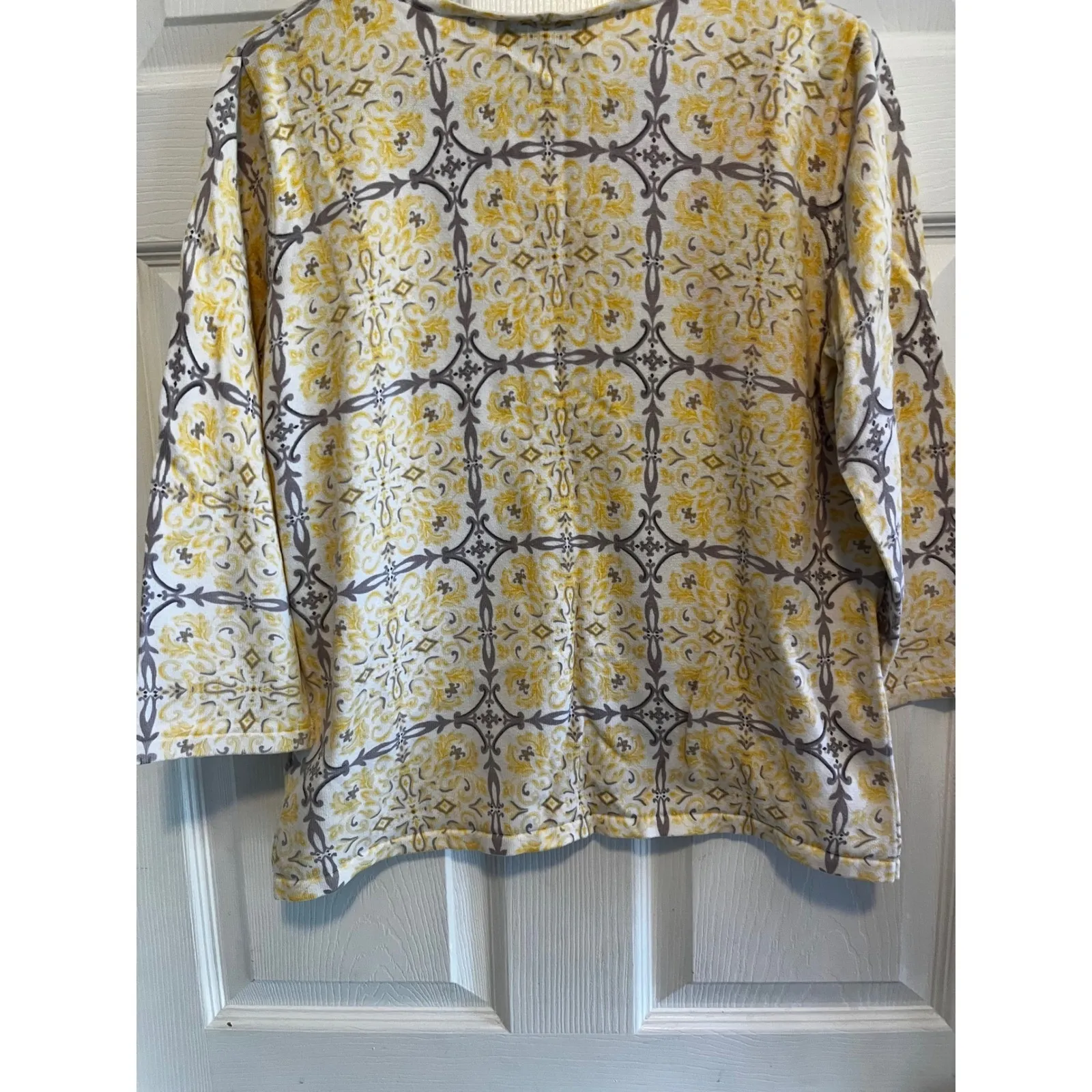 Alfred Dunner Cardigan Top Yellow Gray Floral Embellished Neckline Size S - Image 12