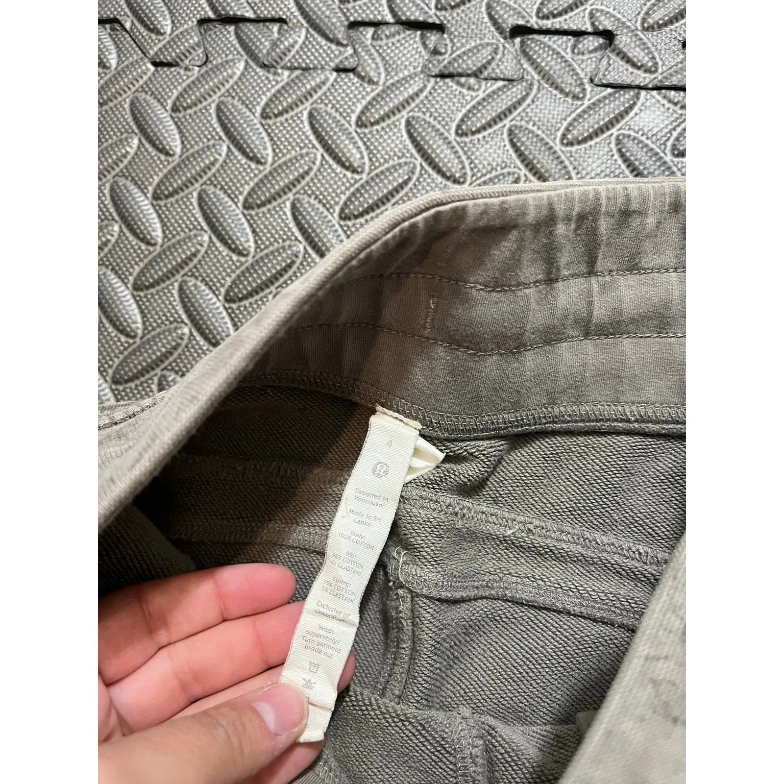 Lululemon‎ Jogger Womens 4 Warm Down Thread Dye Fractured Print Sweatpants - Image 3