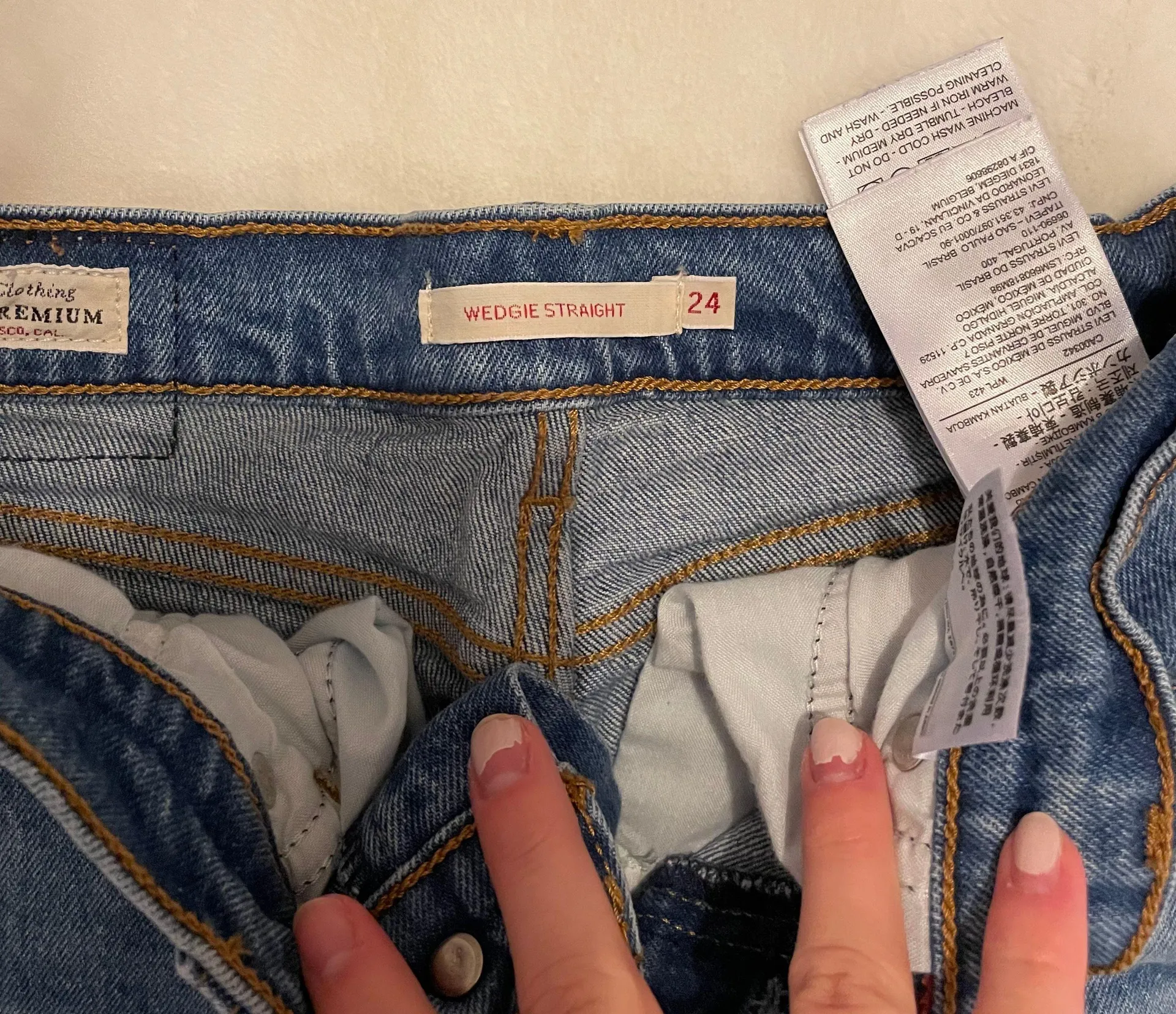 Levi’s Wedgie straight Jeans - Image 7