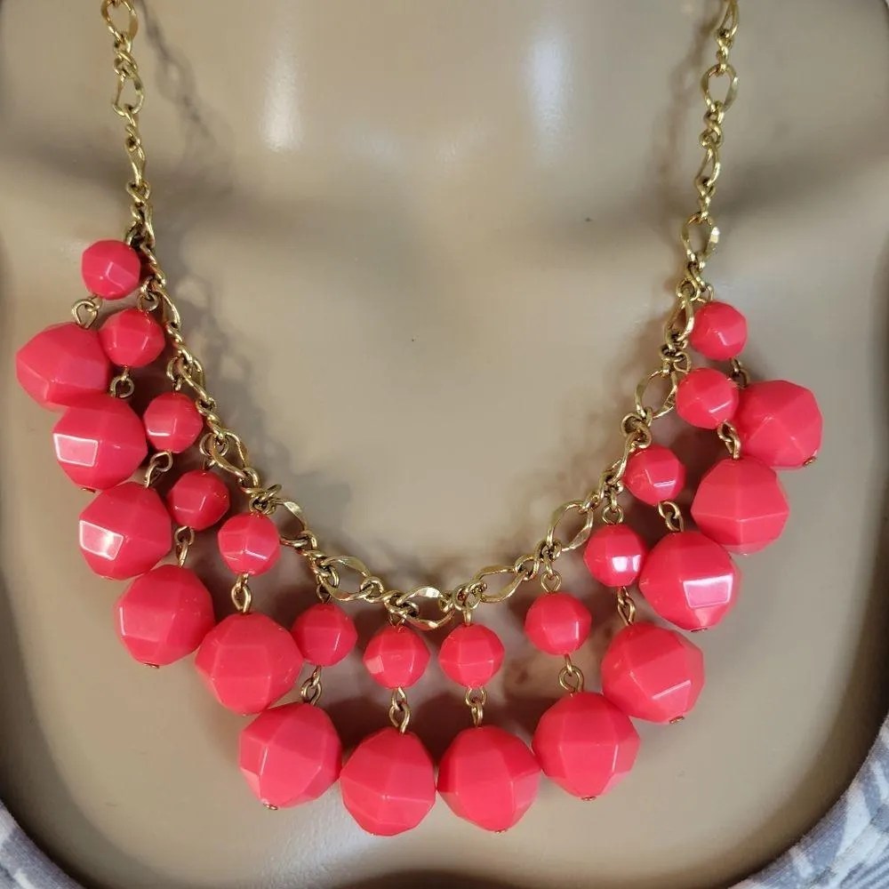 Kate Spade New York Gold Tone Faceted Salmon Resin Dangles Necklace - Image 4
