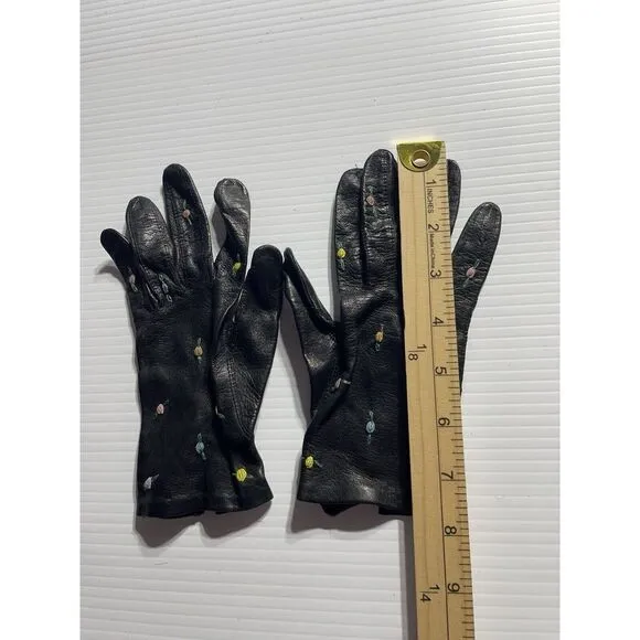 Vintage Ladies Gloves Leather w/Embroided‎ Flowers, Black - Image 2
