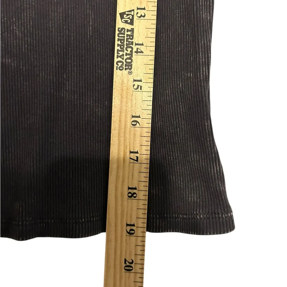 Hm Gray black square neck short sleeve Top size medium - Image 7