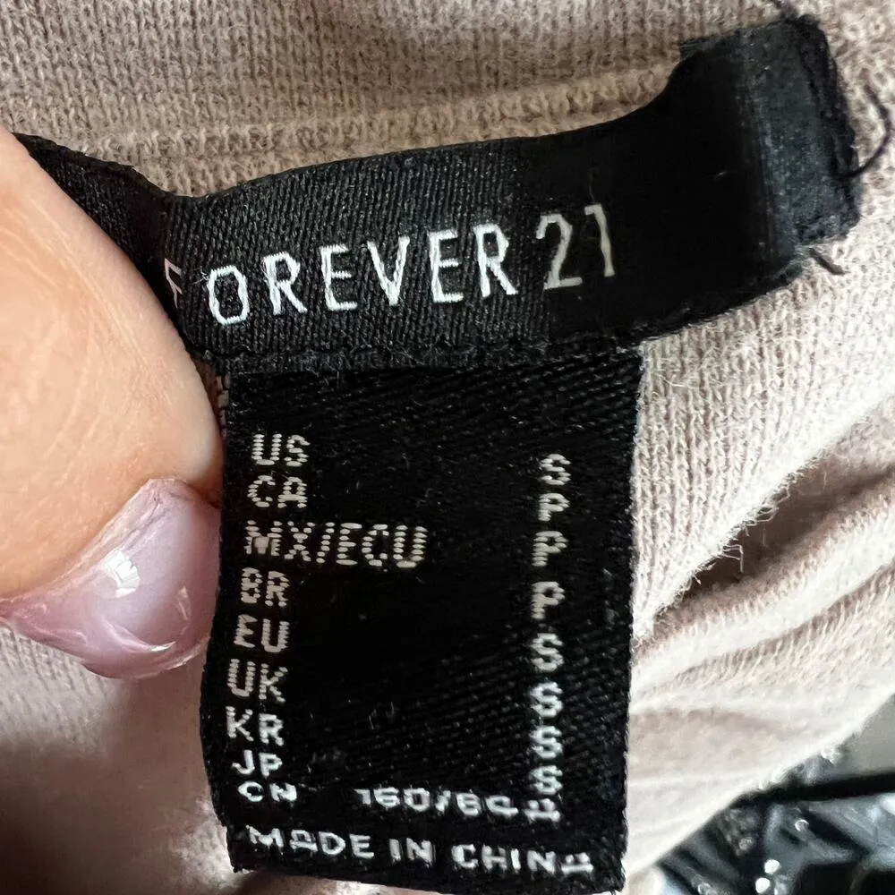 Brown "LA" Baby Tee Crop Top, Clean Girl, Retro, Baddie, 2000s,Small,Soft Grunge - Image 4