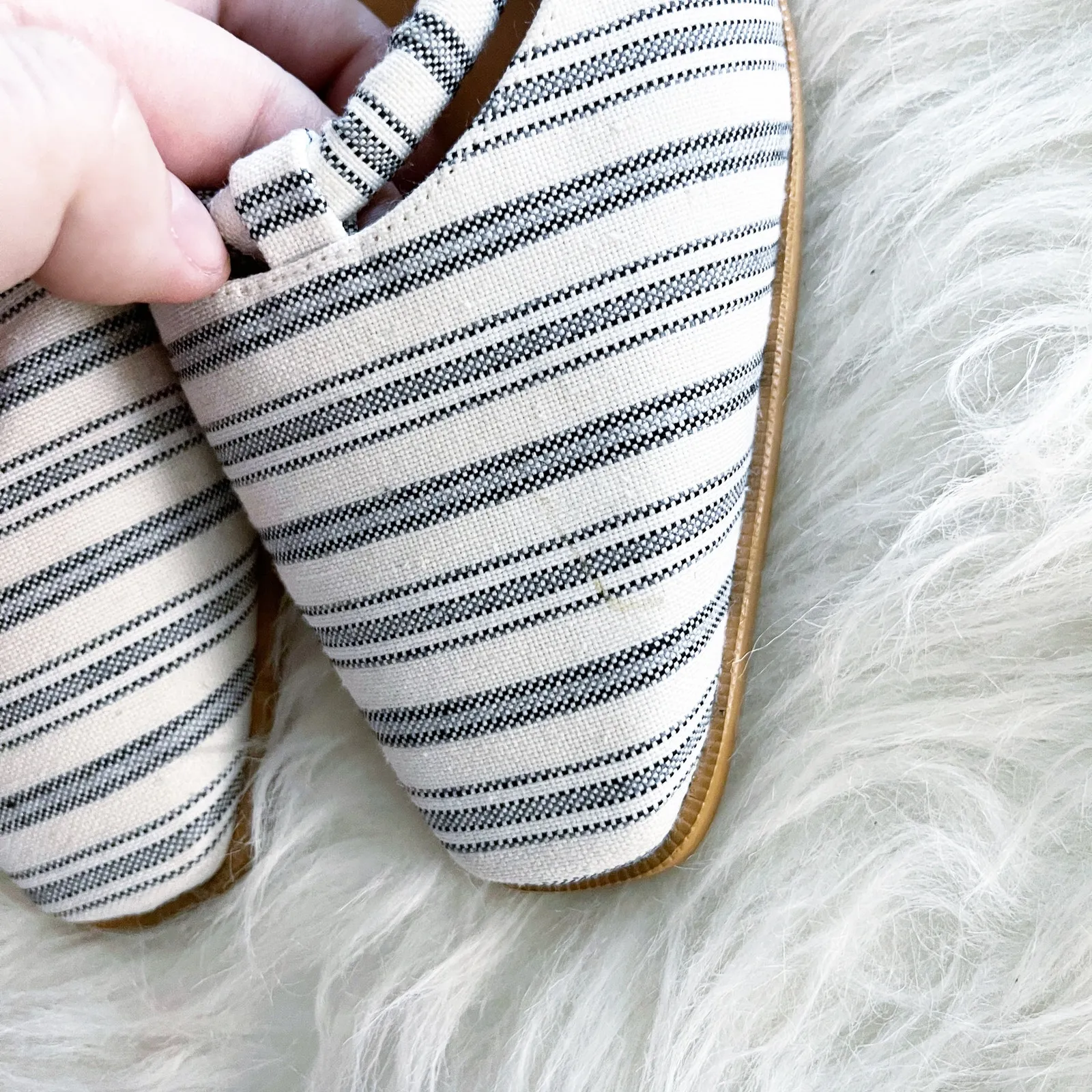 About Arianne Simone Santorini Mules White Size 8 - Image 10