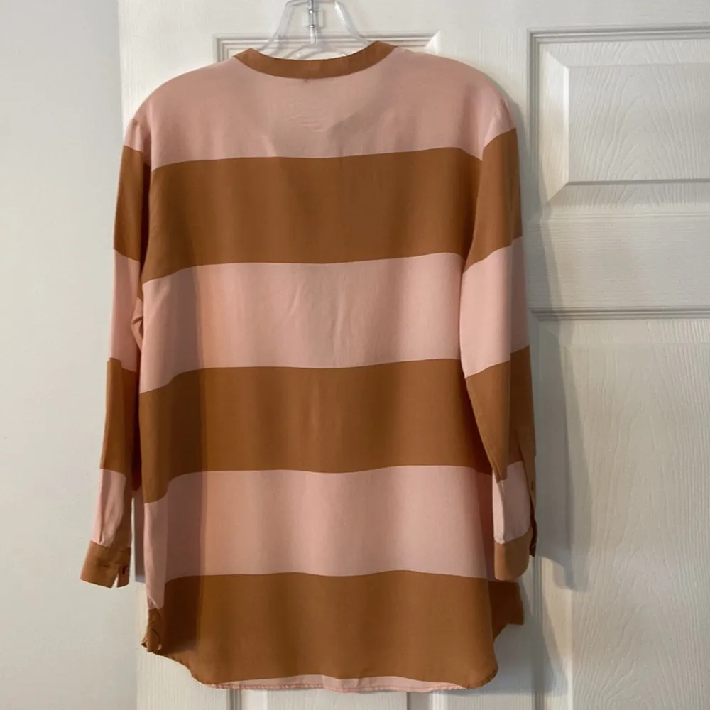 Fossil Women Shirt size M excellent condition - Image 4