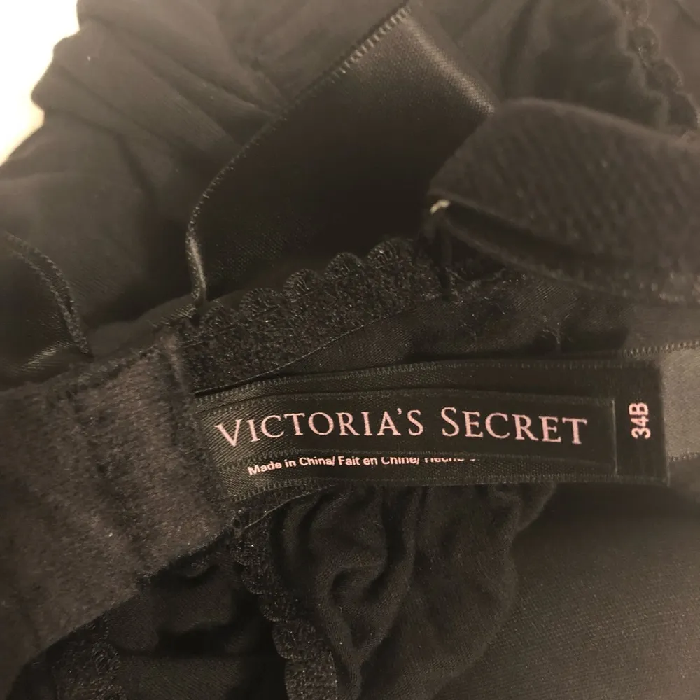 Victoria’s Secret Adorable Maid Lingerie - Image 4