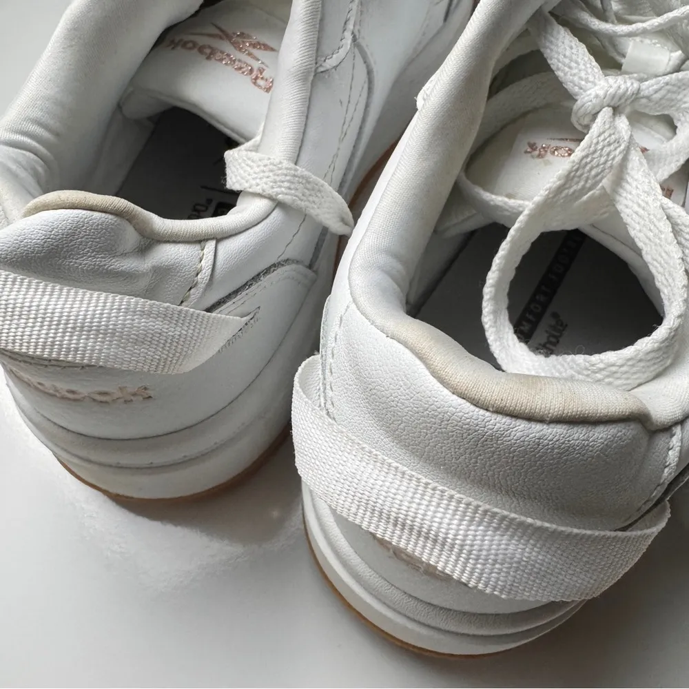 Reebok Women's Club C Double  Lace Up Sneaker Sz  8 - Image 5