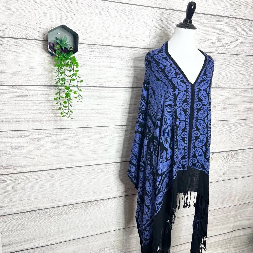 Boho Blue & Black Paisley Fringe Trim Pullover Kimono Festival Poncho Scarf - Image 3