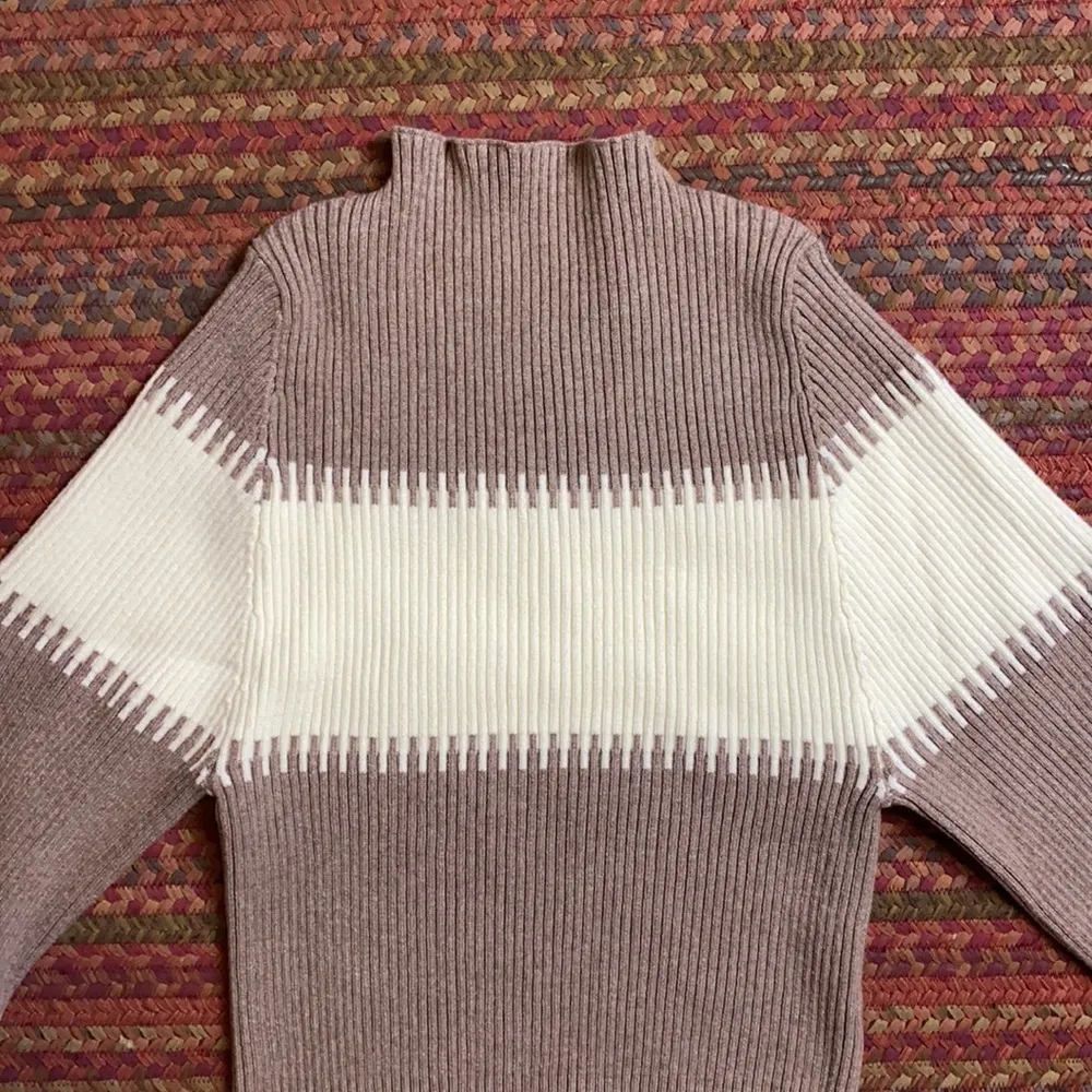 NWOT RIBBED PUFFY SLEEVE MOCK NECK SWEATER White Size XS - Image 2