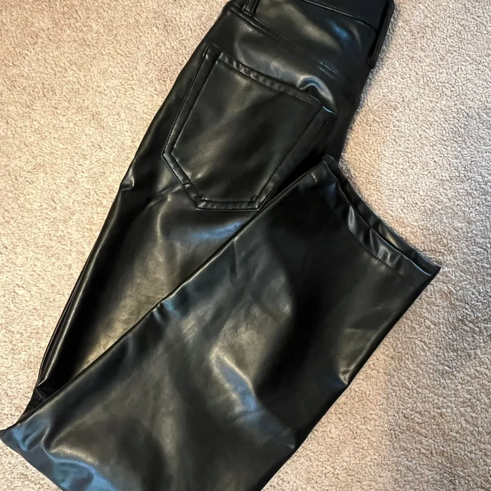 Abercrombie & Fitch Black Ultra High-Rise Pants - Image 2