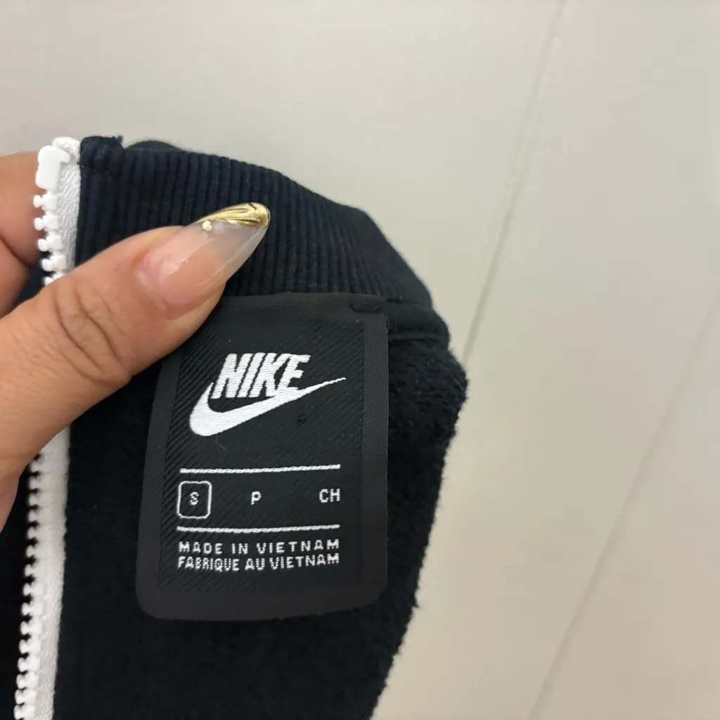 Nike Sportswear Crewneck Sweatshirt Black Back Zipper Size S Streetwear - Image 7