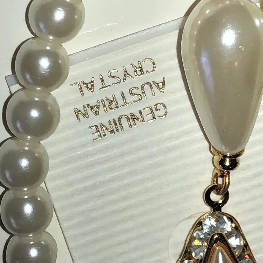 Martelli Faux Pearl and Gold Tone Rhinestones Classic Jewelry Set - Image 4