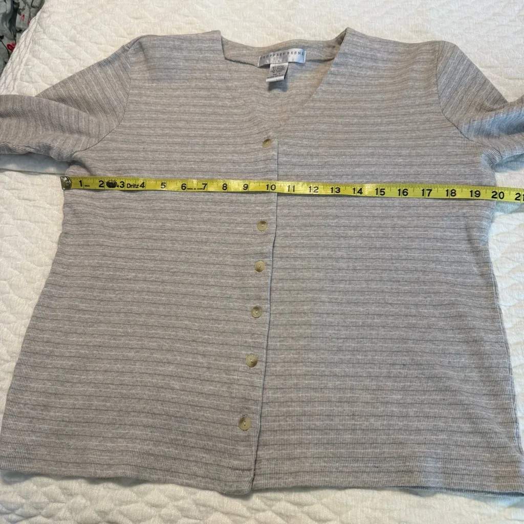 Free w/ Purchase Geoffrey Beene Sport Button Up Cardigan Top Size Large Neutral - Image 6