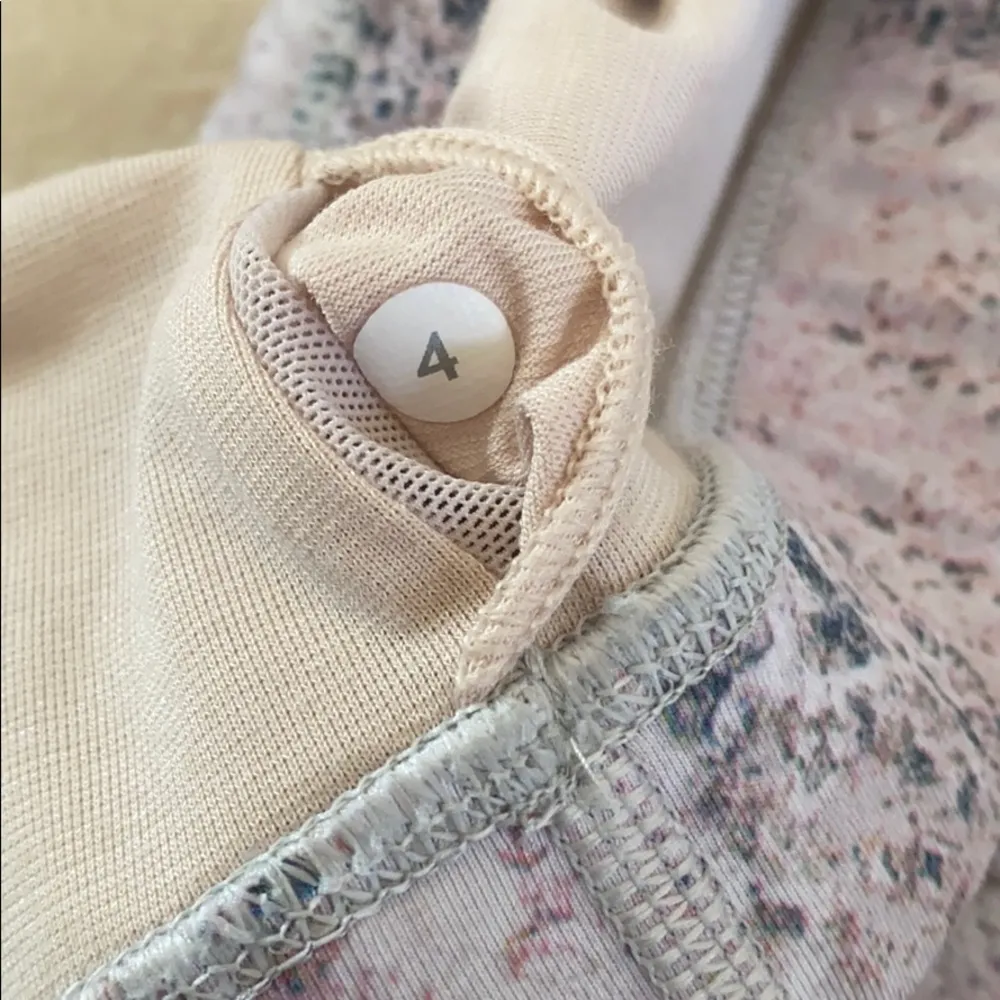 Lululemon Energy Sports Bra - Image 3