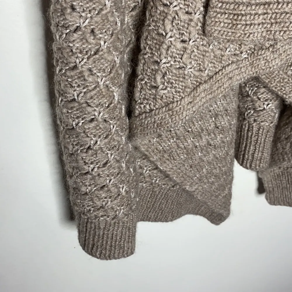 Ann Taylor Loft tan chunky knit shawl vest size S - Image 59