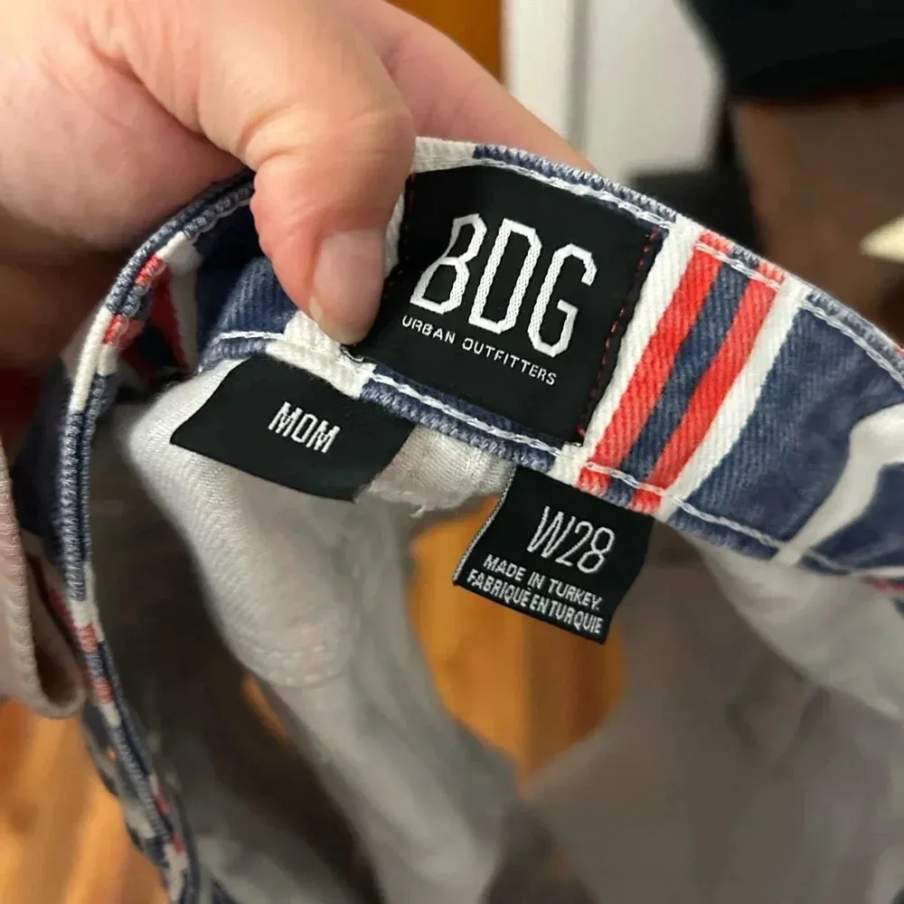 BDG STRIPED MOM FIT DENIM SHORTS - Image 3