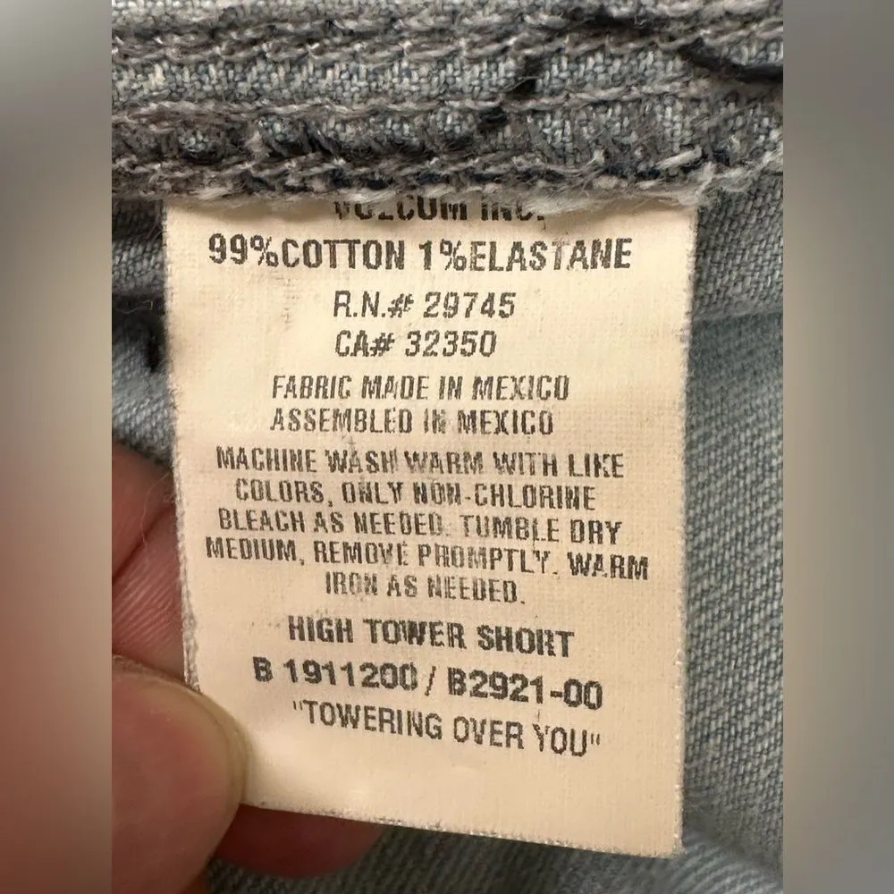 Volcom  high tower jean shorts - Image 6