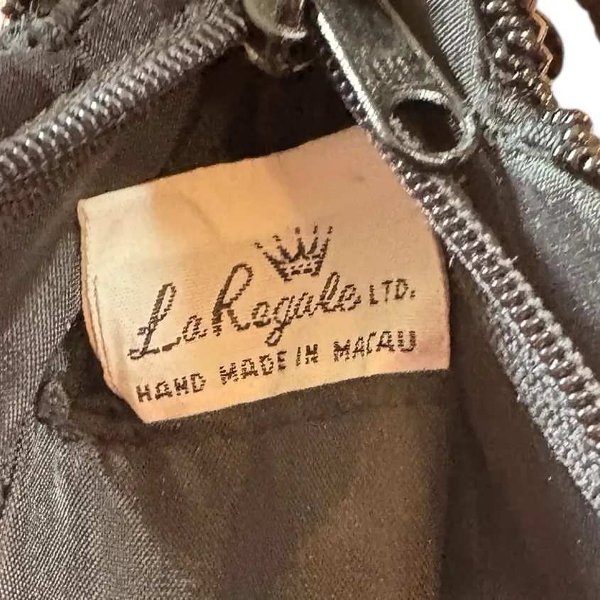 La Regale Vintage Black Sequin Evening Bag - Image 4