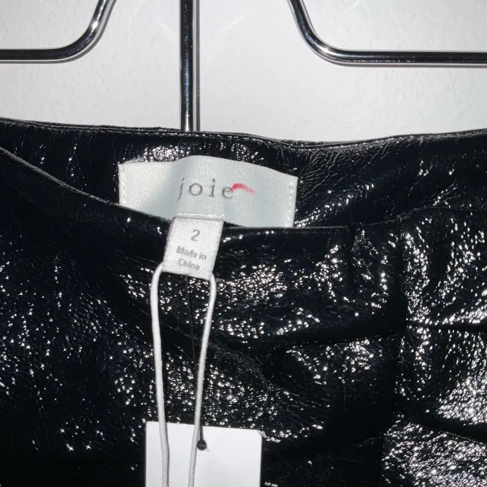 NWT  2 Black Jain Faux Patent Leather Ruffle Mini Skirt - Image 7