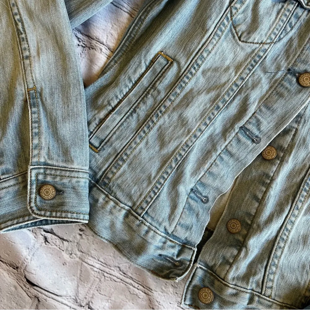 Old Navy Jean Jacket Faded Denim Womens Medium Buttons Western Country Boho - Image 2