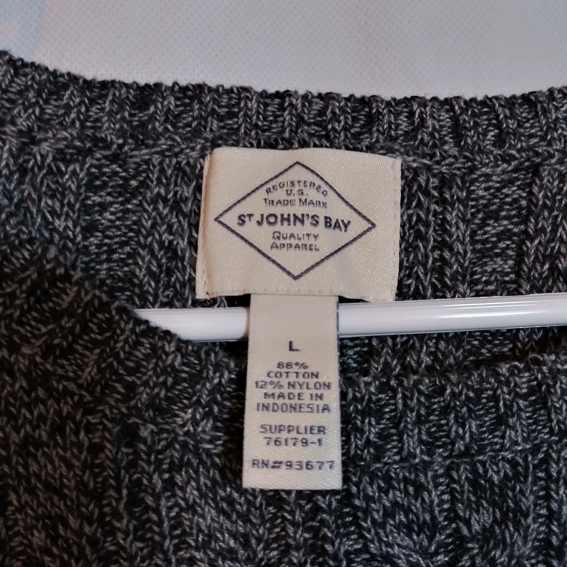 St John's Bay Gray Black Marled Cable Knit Long Sleeve Crewneck Sweater Size L - Image 4