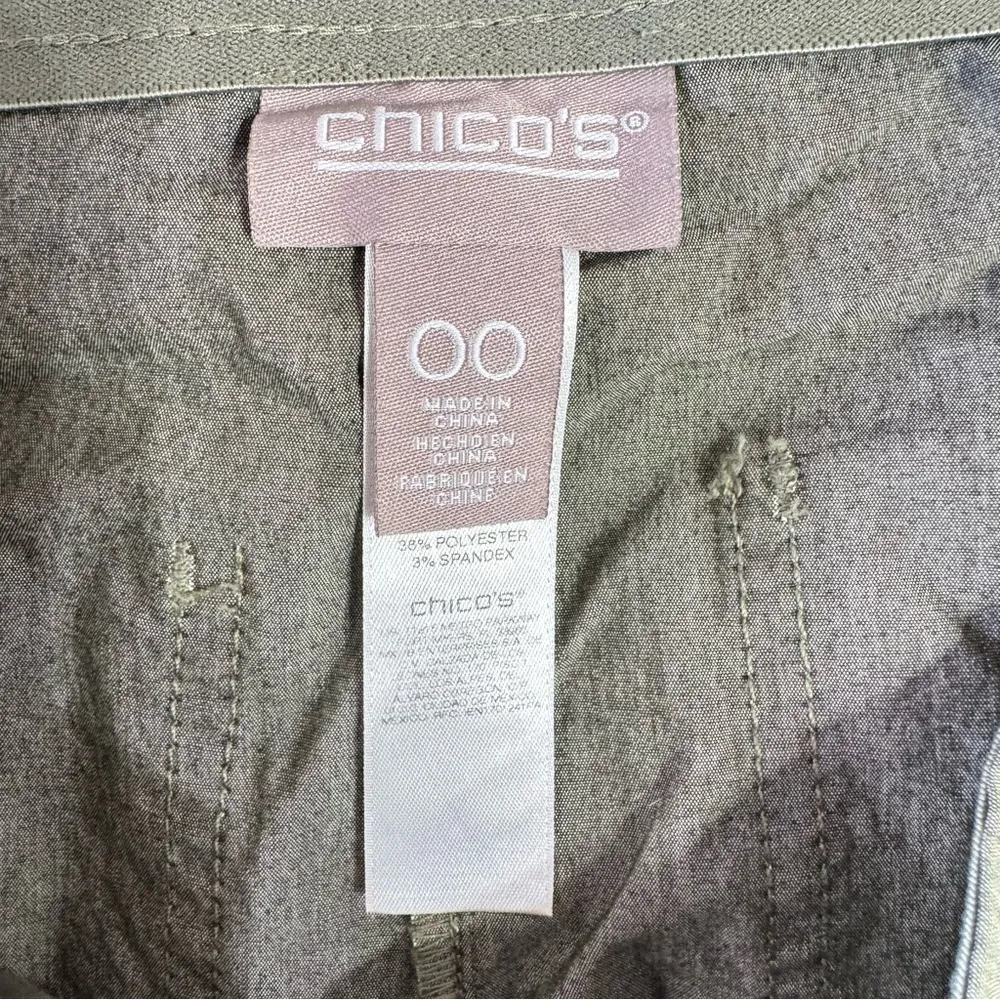 Chico’s Khaki Army Green Bermuda Button Tab Roll Hem Cargo Shorts Size 00/2 - Image 3