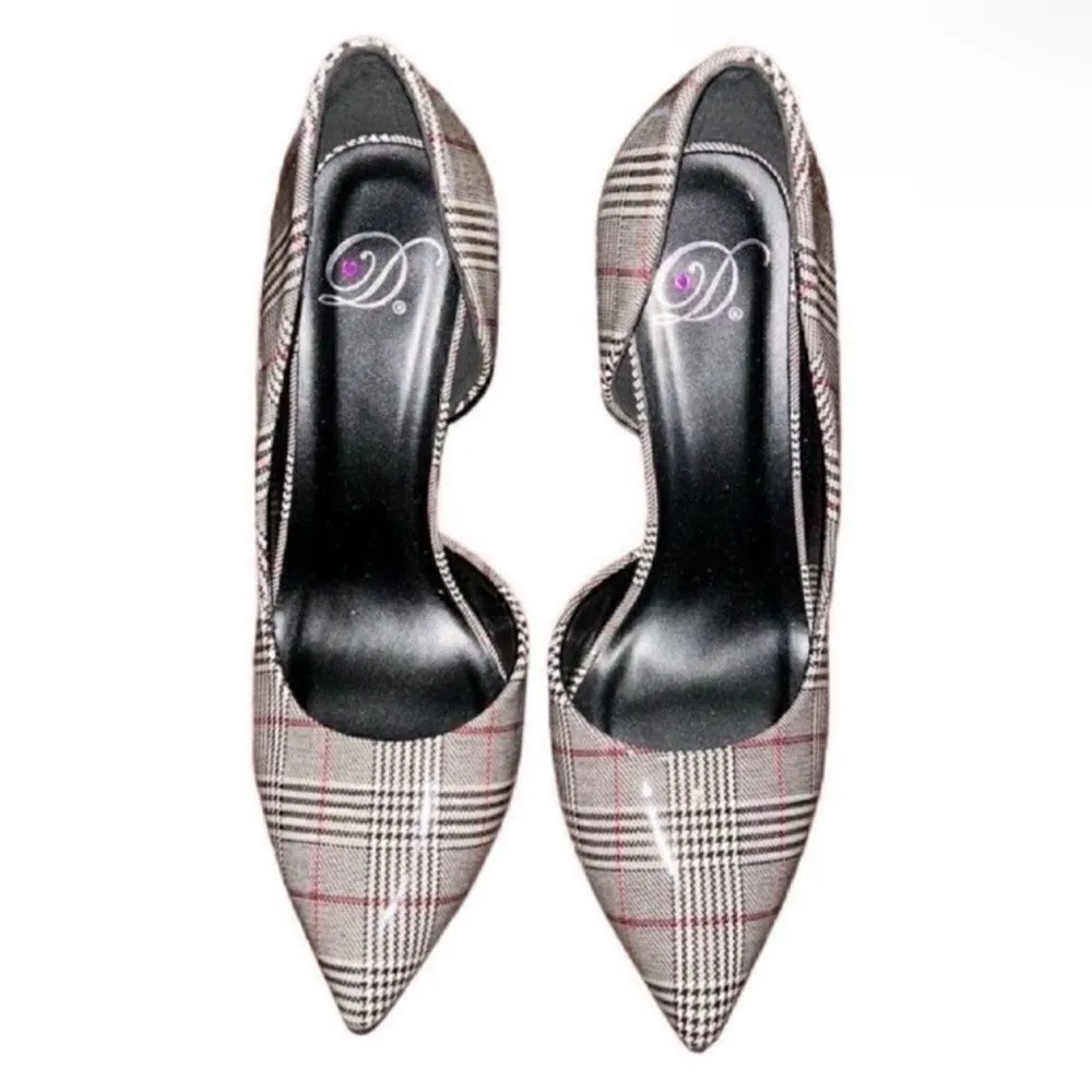 Women's Plaid Pumps, Cut out side detail(Size 7M) Red - Image 2
