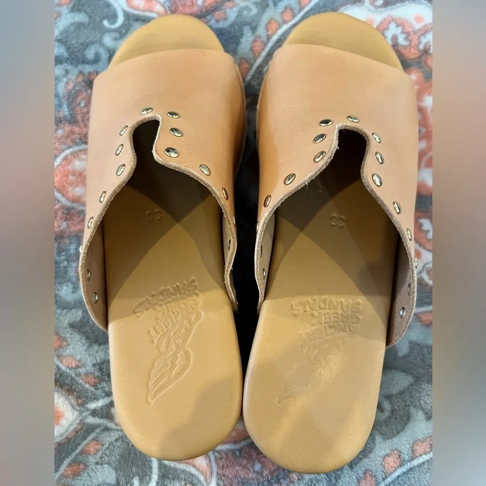 ANCIENT GREEK 8/38 Sagini Leather Studded Clogs Mules Tan - Image 6
