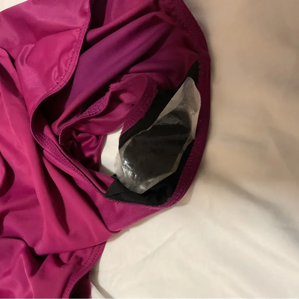 Miraclesuit One Piece Swimsuit Size 24 in Magenta - Image 3