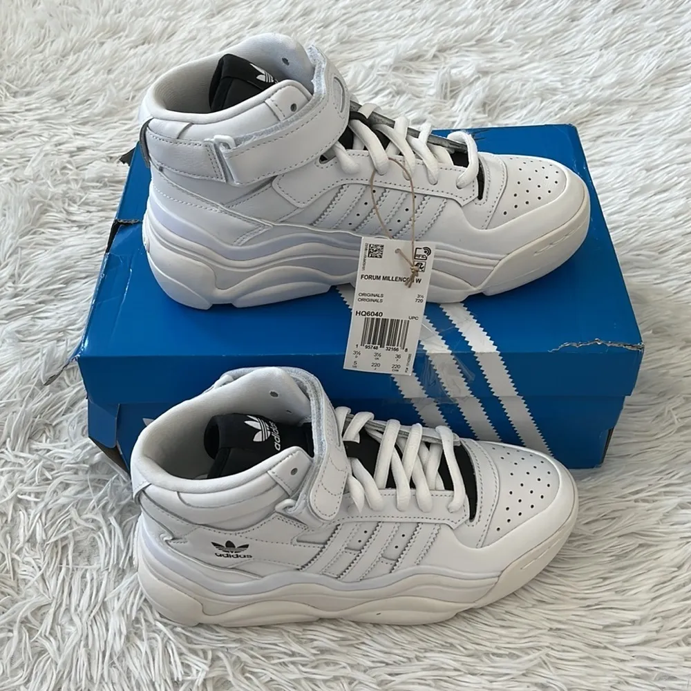 ADIDAS WOMENS FORUM MILLENCON SHOES IN WHITE SIZE 5 - Image 2
