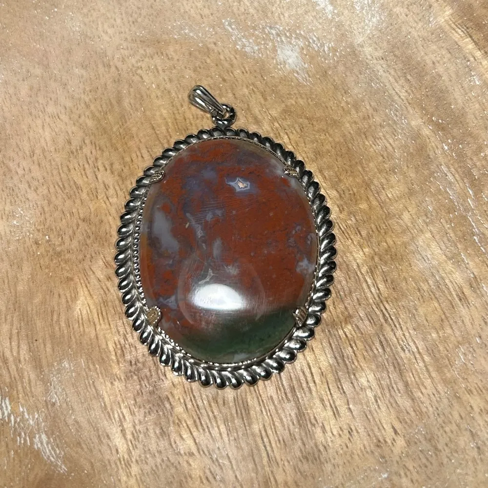 Red & Green Jasper Round Stone Silver Tone Pendant - Image 4