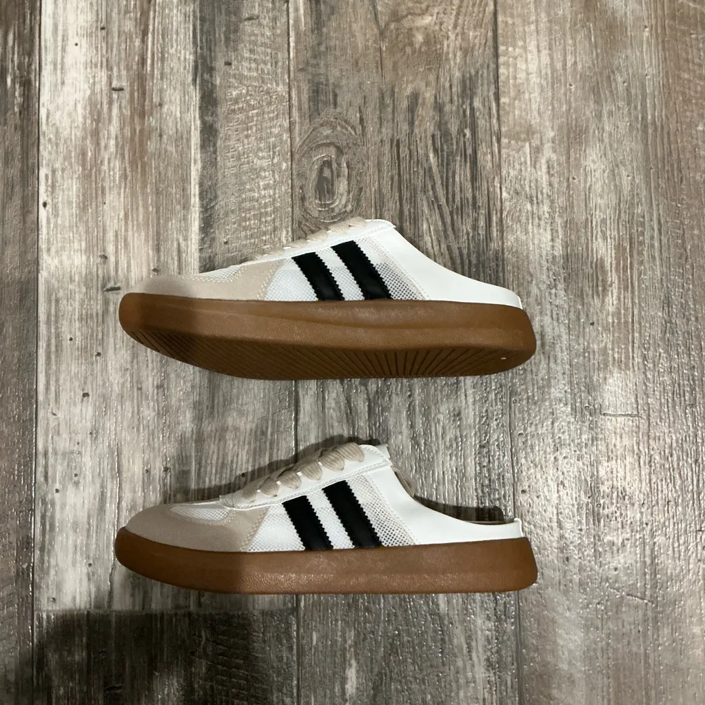 White and Beige Sneakers with Black Stripes EU Size 40=US Size 9 - Image 5